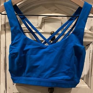 LULU 🍋 SPORTS BRA